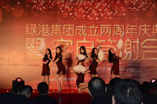 現場(chǎng)節目表演
